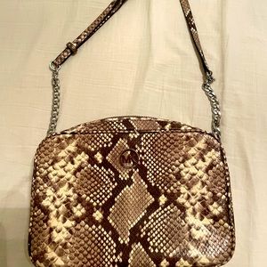 MK Crossbody bag